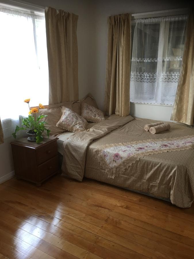 At Homestay Auckland Eksteriør billede