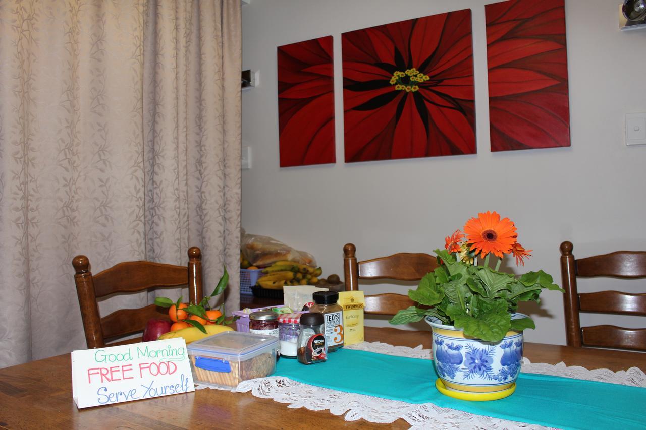 At Homestay Auckland Eksteriør billede